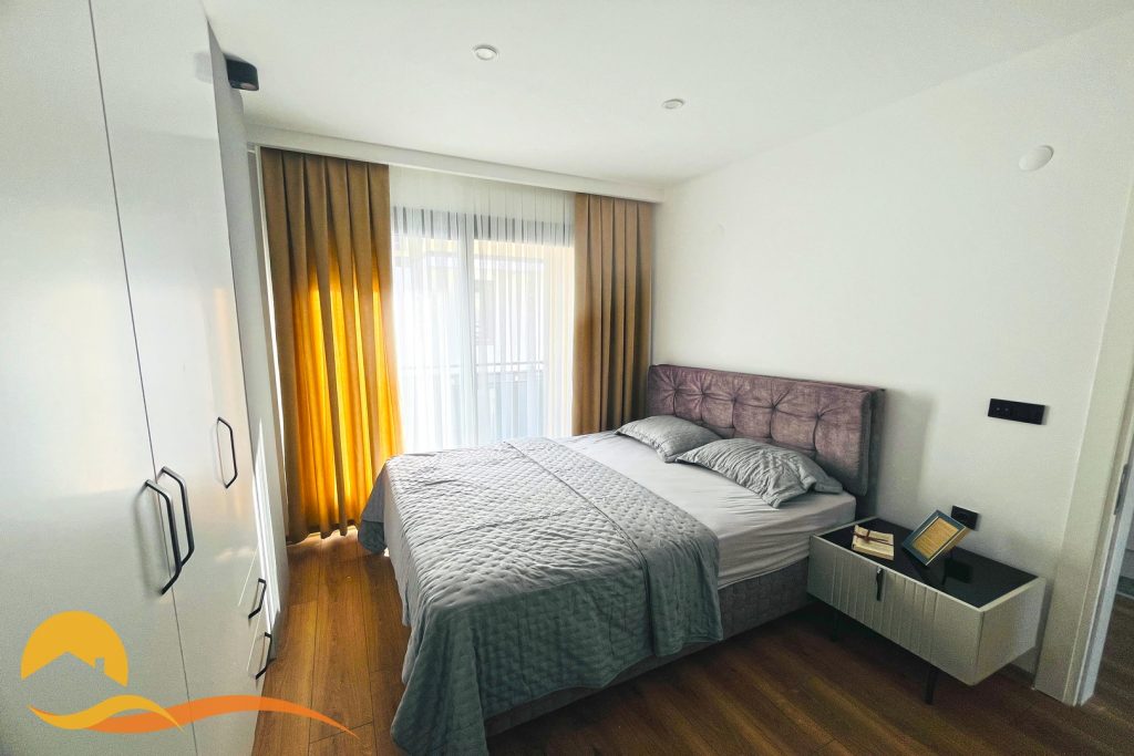 Bedroom photo of Akbuk property for sale